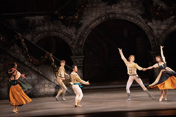 20221023_Romeo_And_Juliet_3_Cast_DSC0247