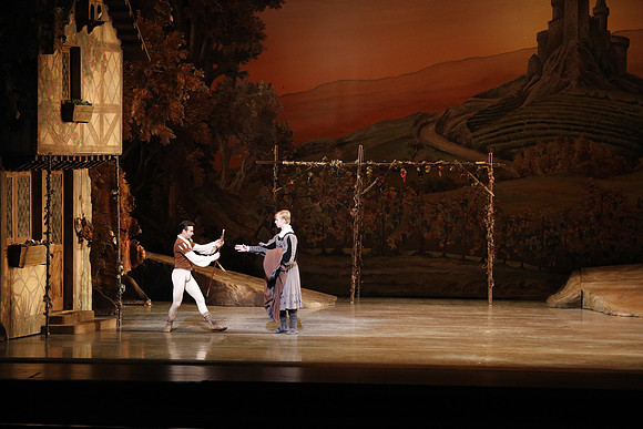 20161020_MCB_Giselle_Act1_2Cast_DR_No Makeup_Arsht_75A0070