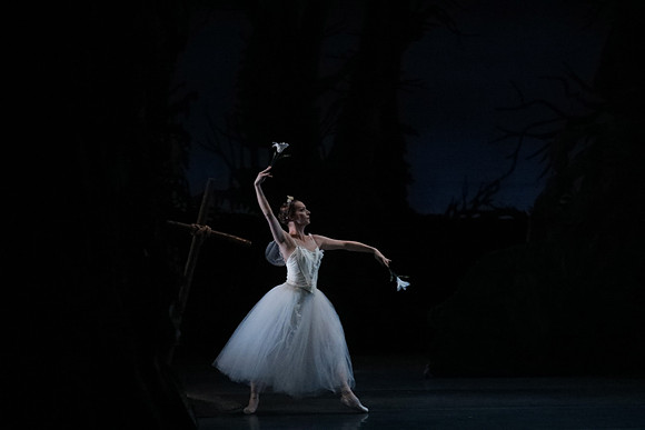 20161023_MCB_Giselle_Act2_3Cast_Jennifer_Laurent_Arsht__73A5063