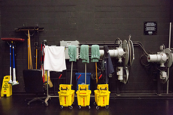 20161022_MCB_Giselle_Props_backstage_Arsht9C7C0184