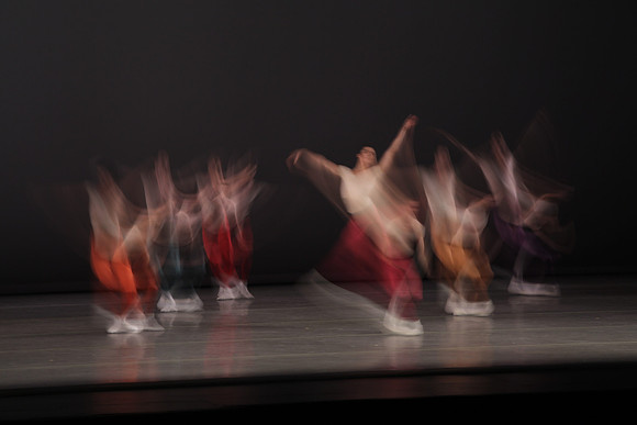 20170113_Glass_Motion_Blur_Samantha_PR_9C7C2277