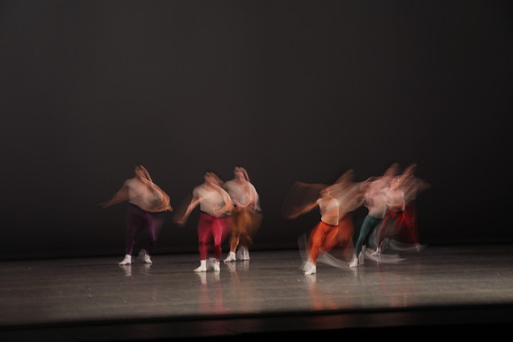20170113_Glass_Motion_Blur_Samantha_PR_9C7C2269
