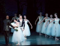 20161022_MCB_Giselle_Act2_2Cast_Tricia_Arsht_73A1003