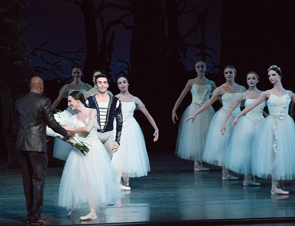 20161022_MCB_Giselle_Act2_2Cast_Tricia_Arsht_73A1003