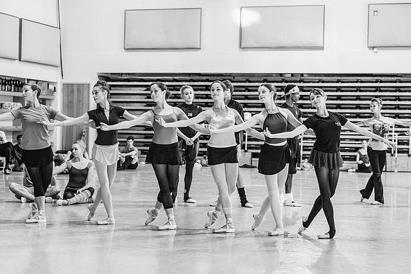 09122011_DFG_6037_DG_BALLET_REHERSAL_GISEL_1_2_ZV4N1306