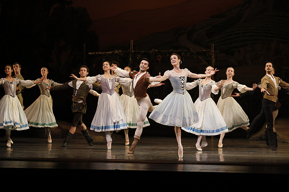 20161020_MCB_Giselle_2Cast_Act1_no Makeup_DRDA_Arsht_73A0085