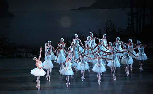 20151114_Swan_Lake_George_Balanchine_Kravis_IMG_6532