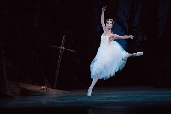 20161021_MCB_Giselle_Cast1_Act2__73A6121