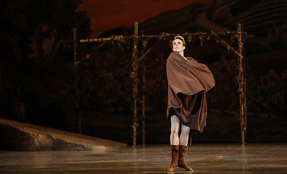 20161020_MCB_Giselle_Act1_DRDA_Arsht_73A3395