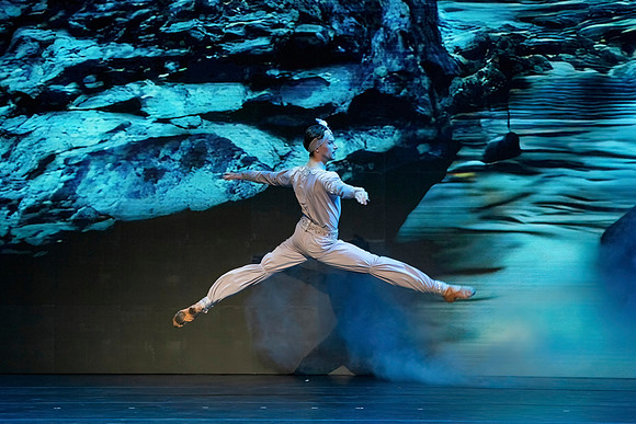 20241026_untitled20241026_Pas de deux from La bayadere__DSC1546