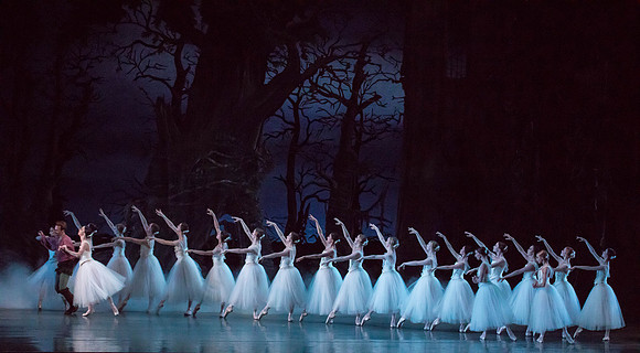 20161022_MCB_Giselle_Act2_2Cast_Tricia_Arsht_73A9498