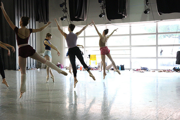 20150312_MCB_Raymonda_Variations_Studio_Arnold_9C7C6292