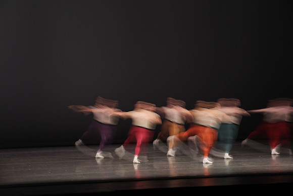 20170113_Glass_Motion_Blur_Samantha_PR_9C7C2263