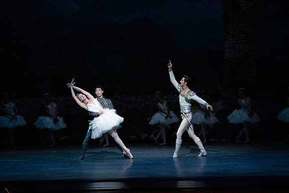 20240417_Swan_Lake_Act 4_2_Cast_DSC3057.ARW