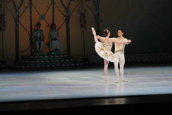20141223_Nutcracker_ARTC_Pasdedeux_AL1B5710