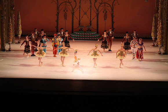 20141229_Nutcracker_WPB_Bows_CG3P4589