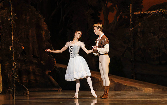 20161020_MCB_Giselle_Act1_DRDA_Arsht_73A3531