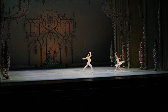 20141223_Nutcracker_ARTC_Pasdedeux_AL1B5736