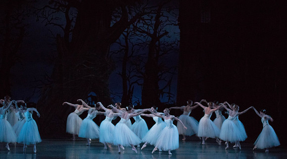 20161022_MCB_Giselle_Act2_2Cast_Tricia_Arsht_73A0028