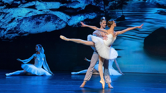 20241026_untitled20241026_Pas de deux from La bayadere__DSC2411