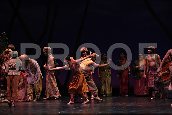 20150226_The_Pearl_Fisher_Act_29C7C0546