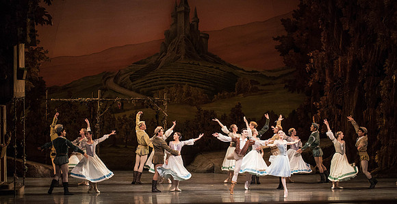 20161022_MCB_Giselle_Act1_2Cast_Tricia_Arsht_Arsht_73A6615