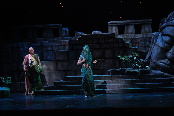 20150226_The_Pearl_Fisher_Act_39C7C1623