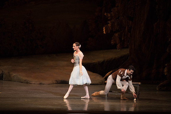 20161022_MCB_Giselle_Act1_2Cast_Tricia_Arsht_Arsht_73A5888