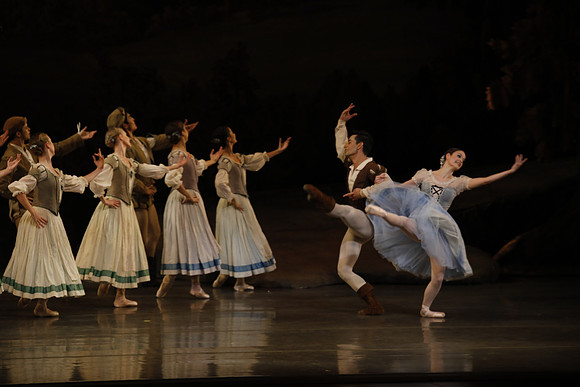 20161023_MCB_Giselle_Act1_3Cast_Jennifer_Laurent_Arsht__73A2028