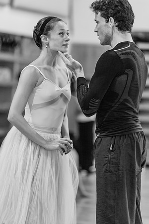09122011_DFG_6037_DG_BALLET_REHERSAL_GISEL_1_2_ZV4N0849