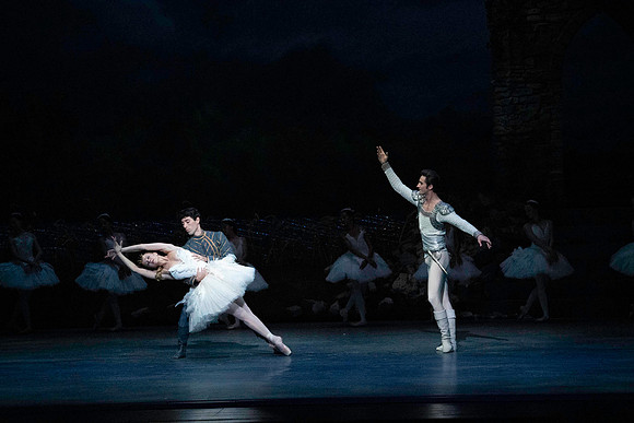 20240417_Swan_Lake_Act 4_2_Cast_DSC3059.ARW