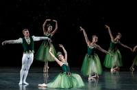 20171021_Emeralds_PR_2Cast_CU_73A3952
