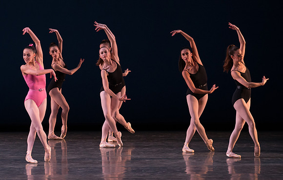 20150109_MCB_SI3M_Dress_Hear_the_Dance_CG3P0722