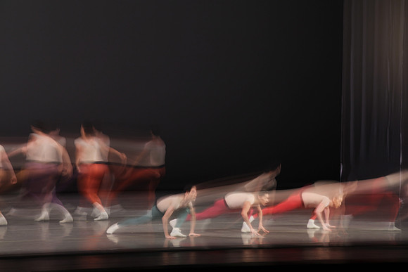 20170113_Glass_Motion_Blur_Samantha_PR_9C7C2292