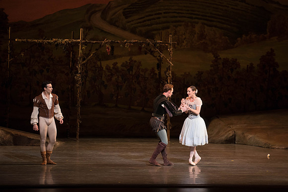 20161022_MCB_Giselle_Act1_2Cast_Tricia_Arsht_Arsht_73A6012