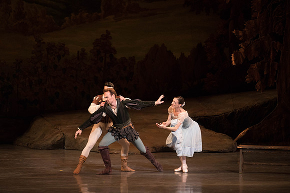 20161022_MCB_Giselle_Act1_2Cast_Tricia_Arsht_Arsht_73A6039