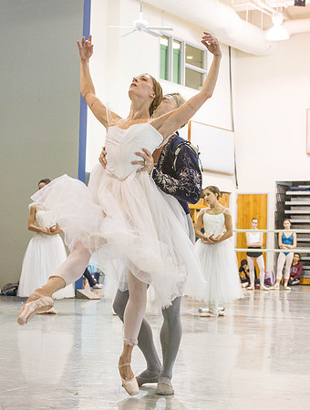 20161013_MCB_Giselle_Act1_Rehersal_Studio9C7C0062