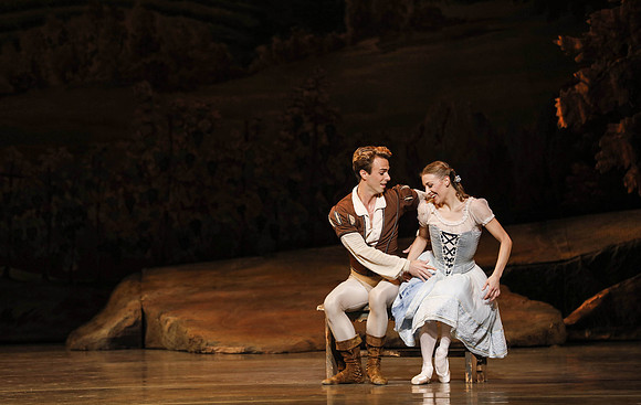 20161020_MCB_Giselle_Act1_DRDA_Arsht_73A3546