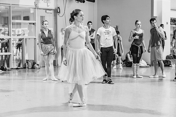 09122011_DFG_6037_DG_BALLET_REHERSAL_GISEL_1_2_ZV4N1313