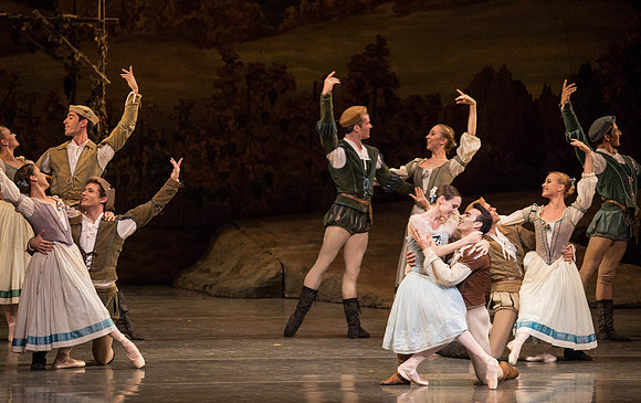 20161022_MCB_Giselle_Act1_2Cast_Tricia_Arsht_Arsht_73A6630