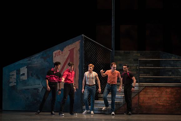 20180111_West_Side_Story_Suite_73A7215