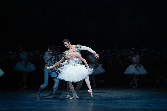 20240417_Swan_Lake_Act 4_2_Cast_DSC2976.ARW