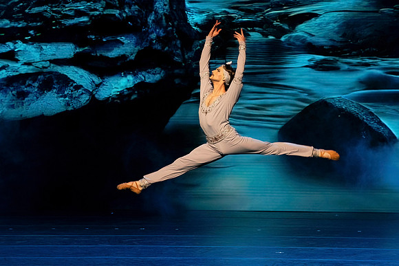 20241026_untitled20241026_Pas de deux from La bayadere__DSC1682