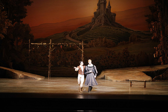 20161020_MCB_Giselle_Act1_2Cast_DR_No Makeup_Arsht_75A0095
