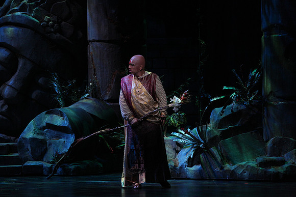 20150226_The_Pearl_Fisher_Act_39C7C1714
