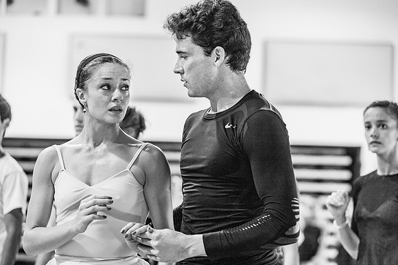 09122011_DFG_6037_DG_BALLET_REHERSAL_GISEL_1_2_ZV4N0936
