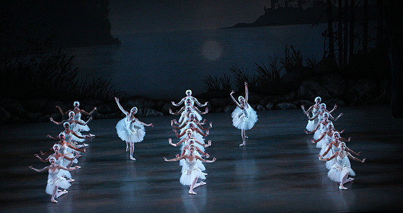 20151114_Swan_Lake_George_Balanchine_Kravis_IMG_6709