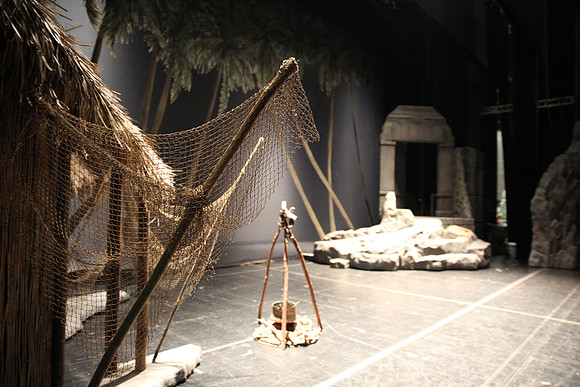 20150226_The_Pearl_Fisher_Backstage_Props_9C7C0515