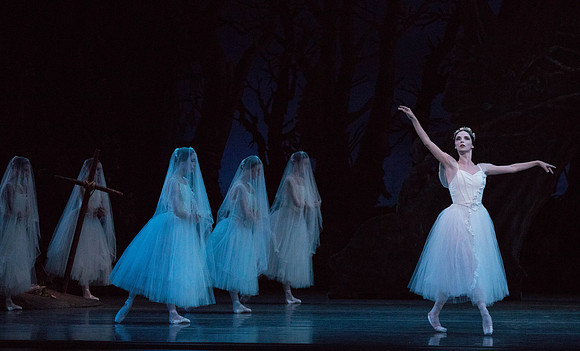 20161021_MCB_Giselle_Cast1_Act2__73A6211