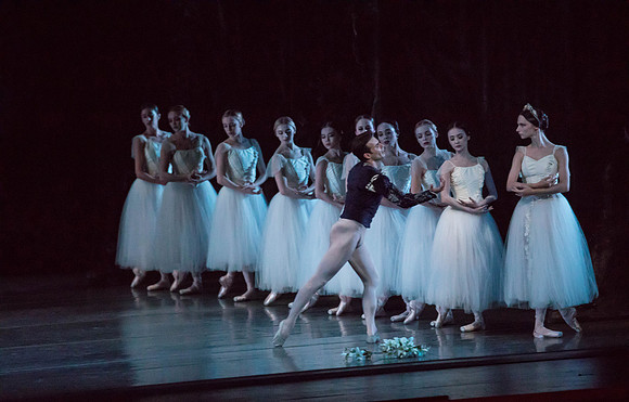 20161022_MCB_Giselle_Act2_2Cast_Tricia_Arsht_73A0563